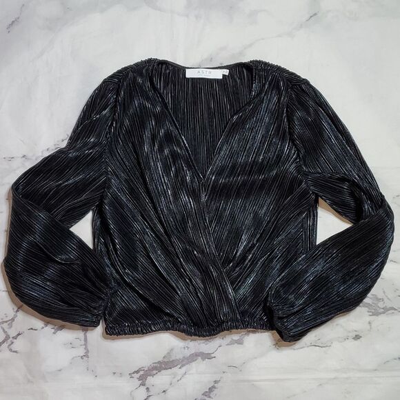 ASTR The Label Primadonna Surplice Shiny Black Crop Blouse - Picture 1 of 7